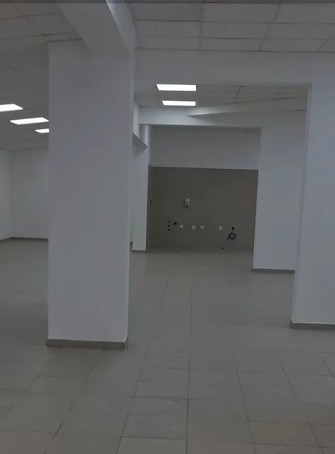 Rent, office space, 320m², Dušanovac, Voždovac Sve Podlokacije