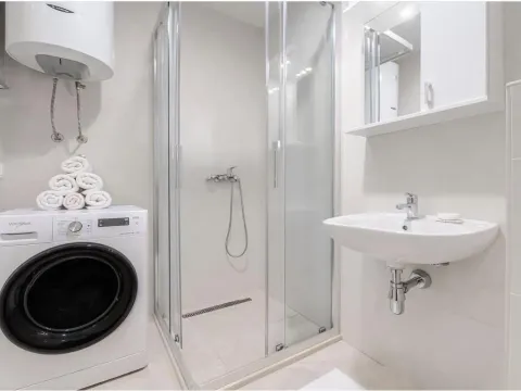 Prodaja, jednosoban stan, 44m², Rozino, Budva - image 4