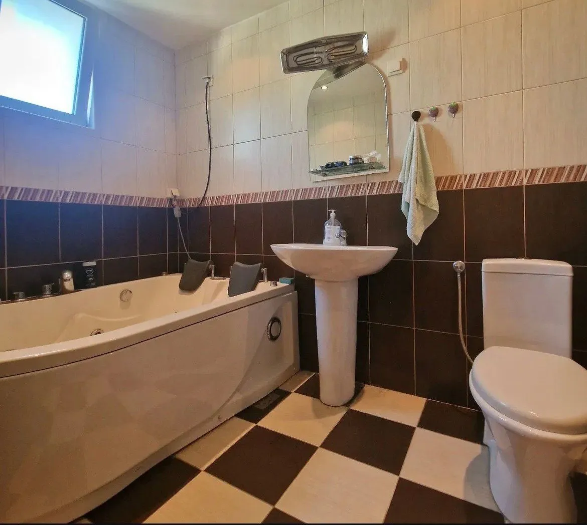 Sale, two bedroom apartment, 70m², Petrovac, Budva