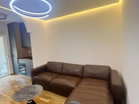 Sale, one bedroom apartment, 37m², Bečići, Budva - image 1