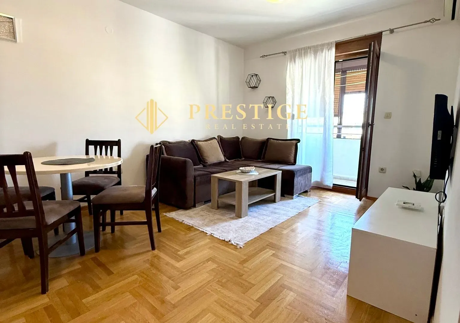 Rent, one bedroom apartment, 45m², Stari Aerodrom, Podgorica