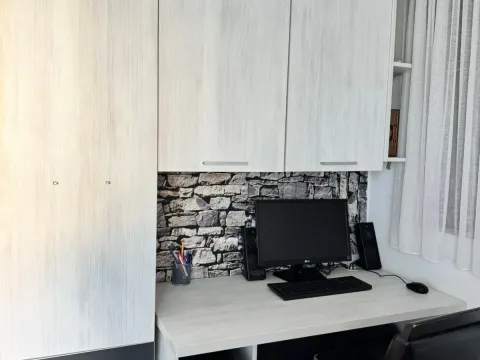 Prodaja, trosoban stan, 87m², Stari Aerodrom, Podgorica - image 16