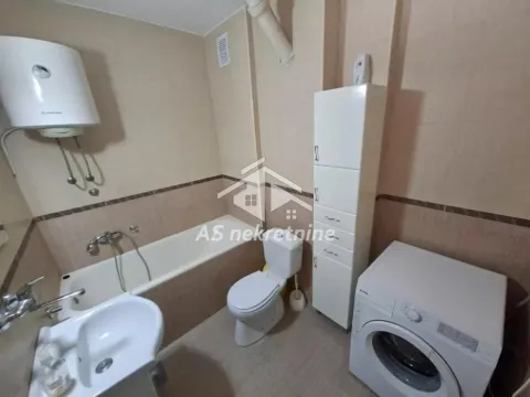 Izdavanje, trosoban stan, 68m², Crveni Krst, Beograd - image 17