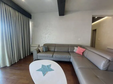 Rent, three bedroom apartment, 130m², Dobrota, Kotor - image 10