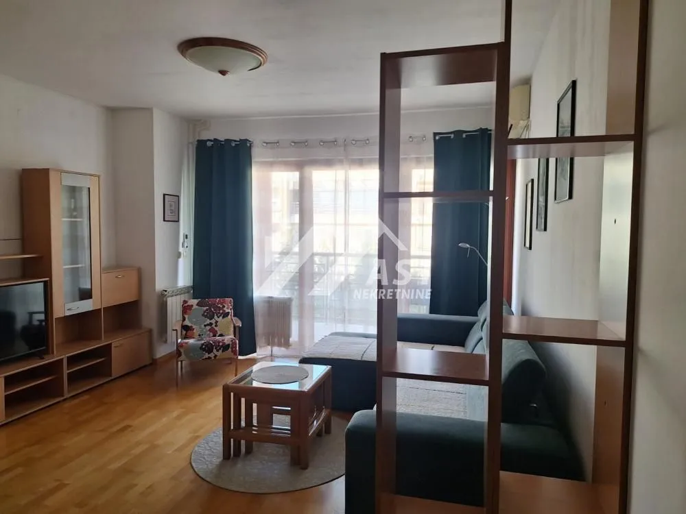 Izdavanje, dvosoban stan, 58m², Novi Sad Sve Podlokacije, Novi Sad