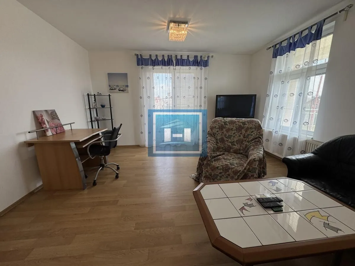 Rent, three bedroom apartment, 100m², Ćuprija, Srbija