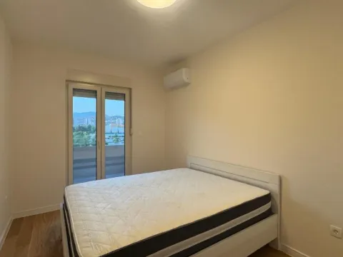 Izdavanje, dvosoban stan, 72m², Central Point, Podgorica - image 5