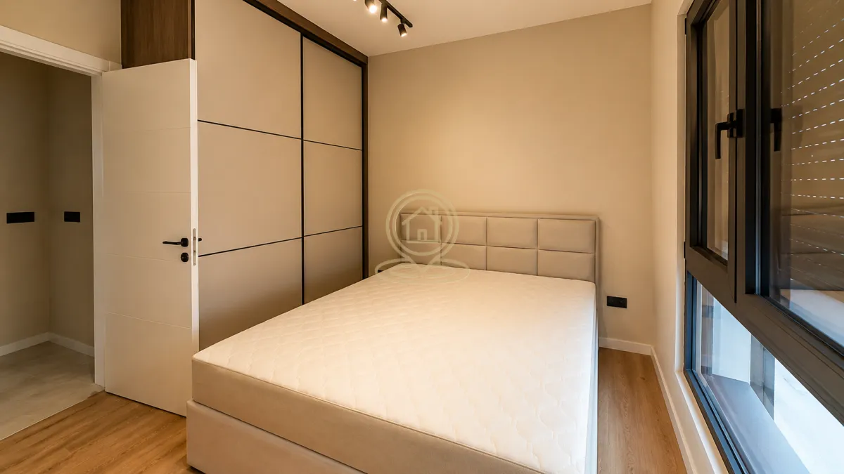 Izdavanje, trosoban stan, 82m², Olimp, Zvezdara Sve Podlokacije