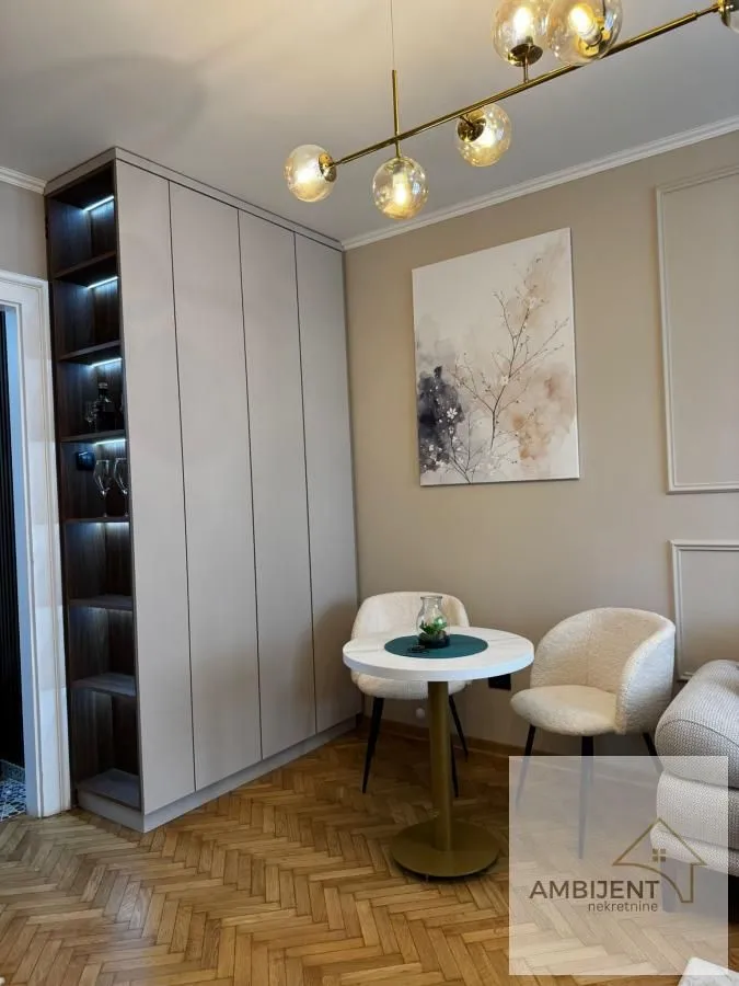 Rent, one bedroom apartment, 24m², Stari Grad, Beograd