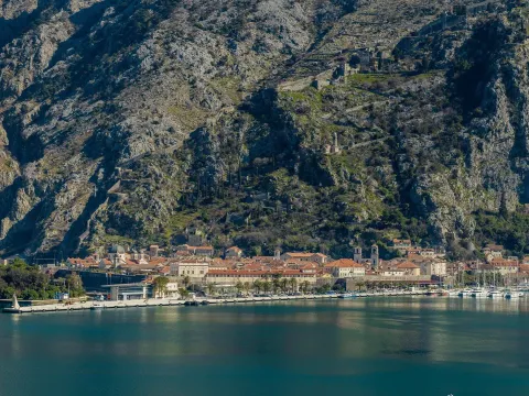 Sale, two bedroom apartment, 181m², Muo, Kotor - image 16