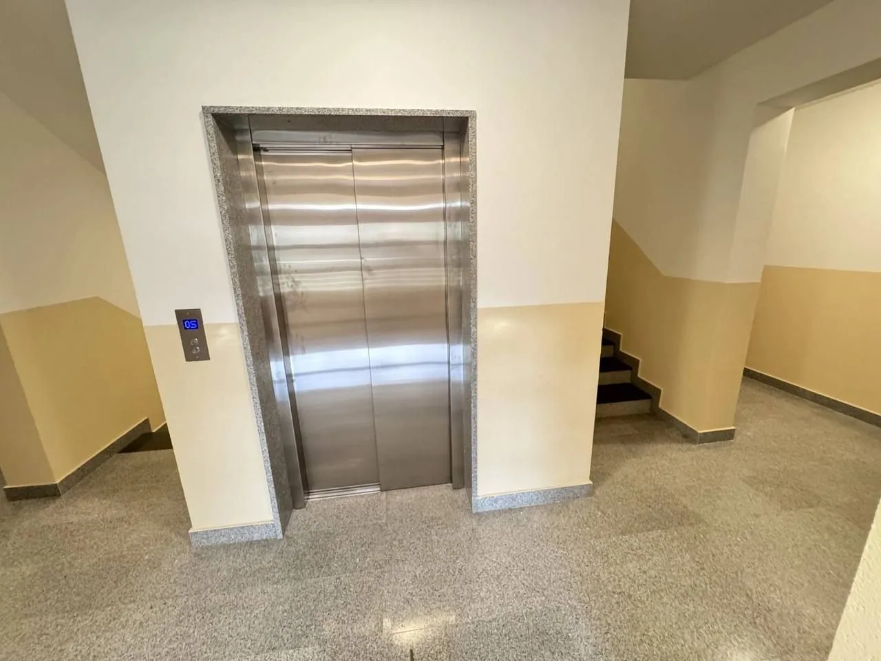 Prodaja, jednosoban stan, 52m², Bečići, Budva