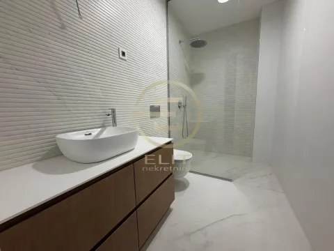 Prodaja, stan, 100m², Stari grad, Novi Sad - image 11