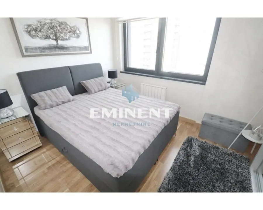 Rent, four bedroom apartment, 91m², Savski Venac, Beograd