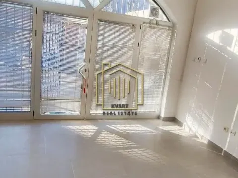 Rent, office space, 30m², Dobrota, Kotor