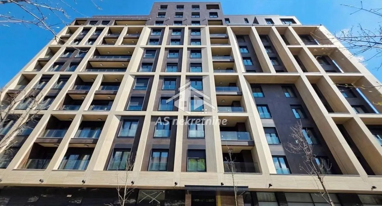Izdavanje, trosoban stan, 95m², Savski Venac, Beograd
