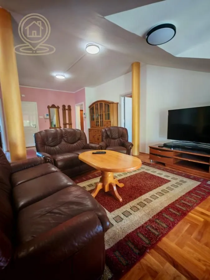 Rent, four bedroom apartment, 105m², Cvetkova Pijaca, Zvezdara Sve Podlokacije