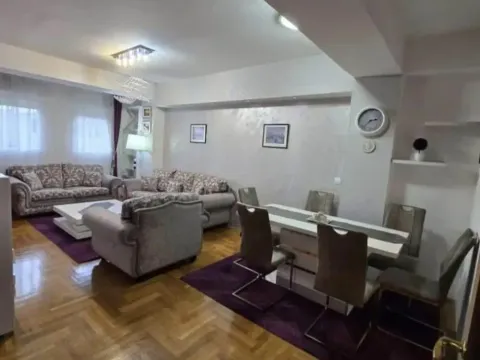 Izdavanje, dvosoban stan, 70m², City Kvart, Podgorica - image 3