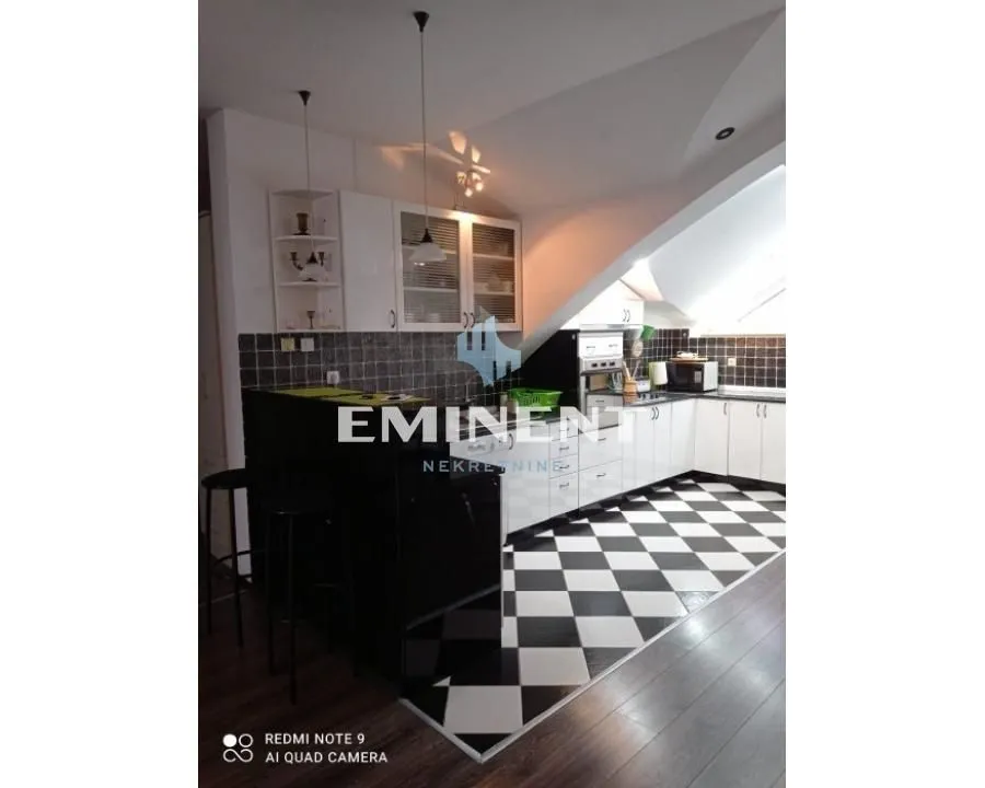 Sale, three bedroom apartment, 133m², Uciteljsko Naselje, Zvezdara Sve Podlokacije