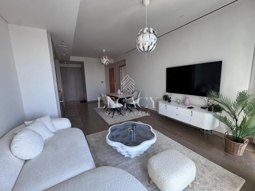 Izdavanje, dvosoban stan, 60m², Savski Venac, Beograd