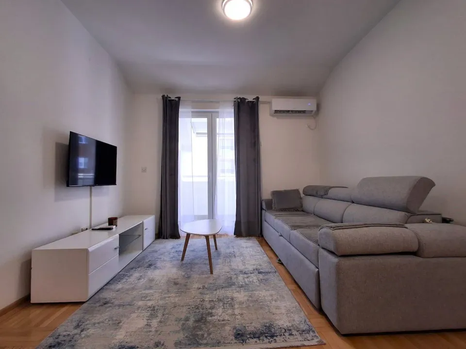 Rent, two bedroom apartment, 60m², Stari Aerodrom, Podgorica