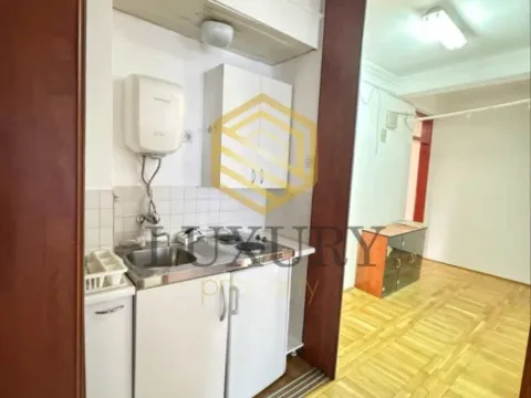 Izdavanje, poslovni prostor, 92m², Preko Morače, Podgorica - image 6