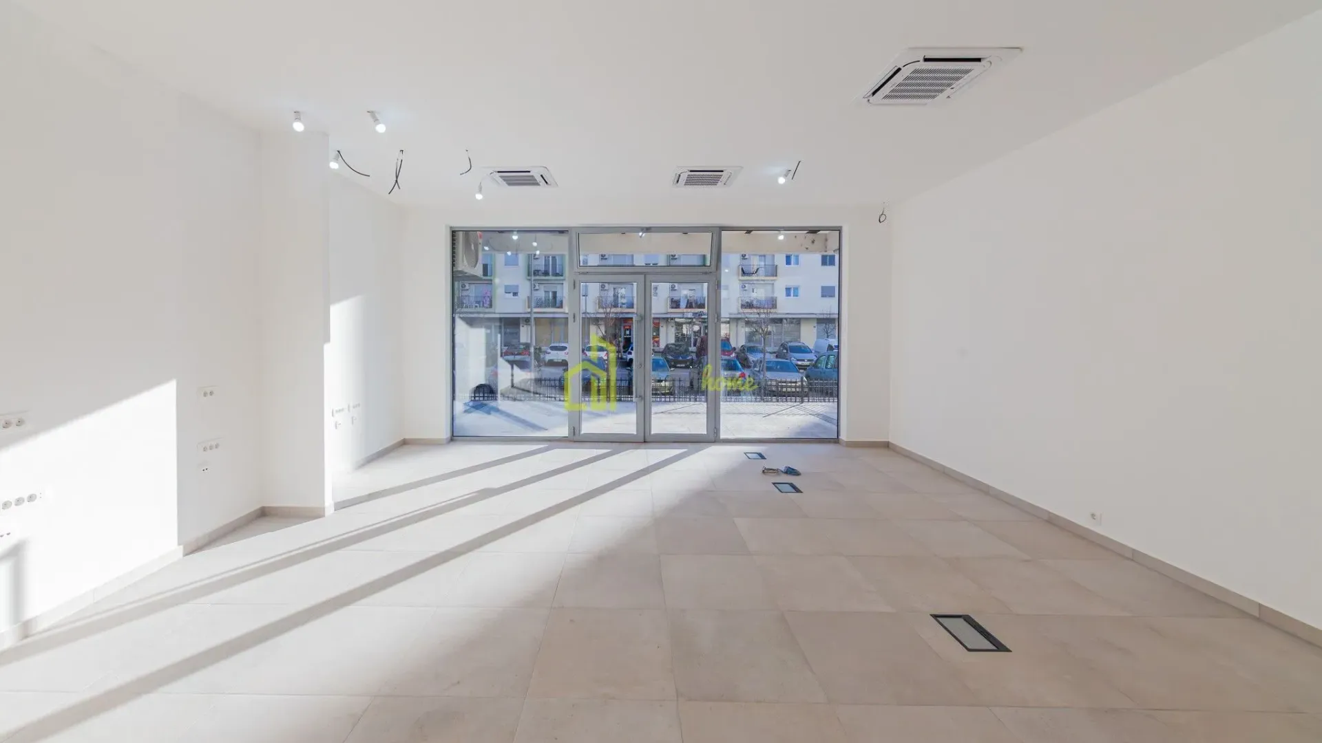 Sale, office space, 46m², Pobrežje, Podgorica