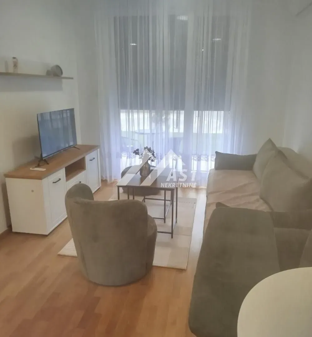 Izdavanje, dvosoban stan, 54m², Telep, Novi Sad Sve Podlokacije