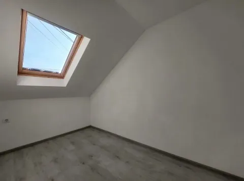 Izdavanje, dvosoban stan, 40m², Mažina, Tivat - image 8