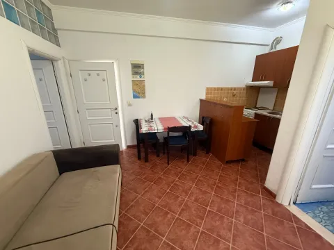 Izdavanje, jednosoban stan, 27m², Đenovići, Herceg Novi - image 5