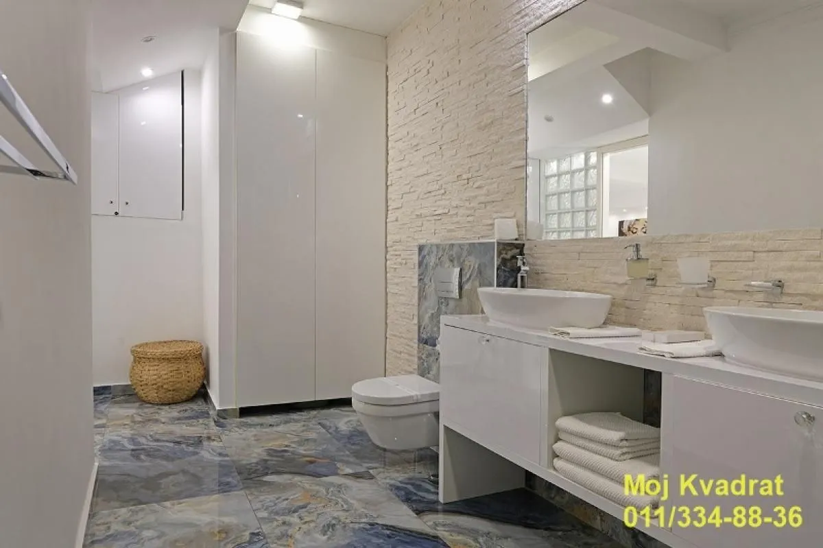 Prodaja, dvosoban stan, 109m², Čubura, Beograd