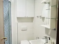 Izdavanje, jednosoban stan, 54m², City Kvart, Podgorica - image 8