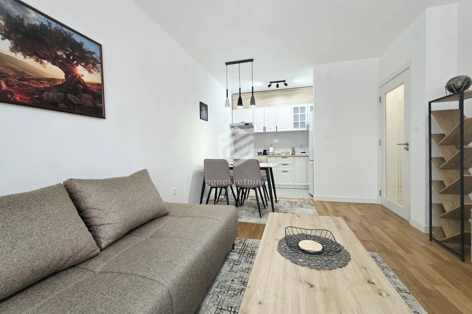 Rent, one bedroom apartment, 42m², Stari Aerodrom, Podgorica
