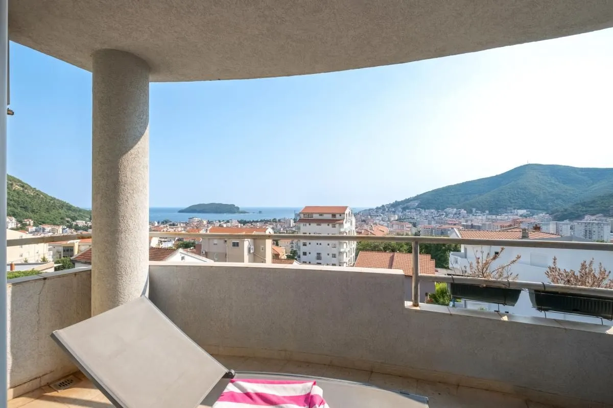 Prodaja, dvosoban stan, 76m², Budva, Crna Gora
