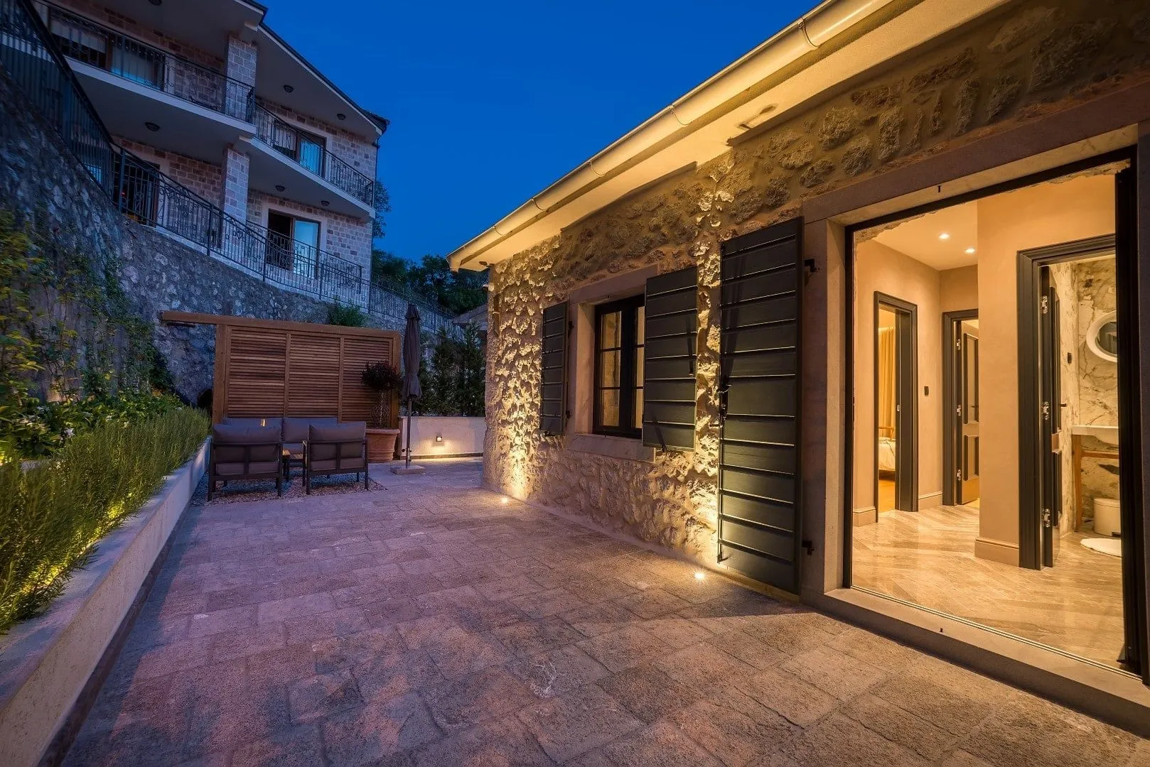 Rent, house, 85m², Nalježići, Kotor