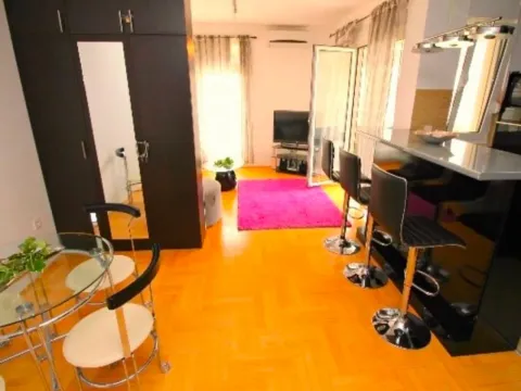 Rent, two bedroom apartment, 90m², Rozino, Budva - image 7