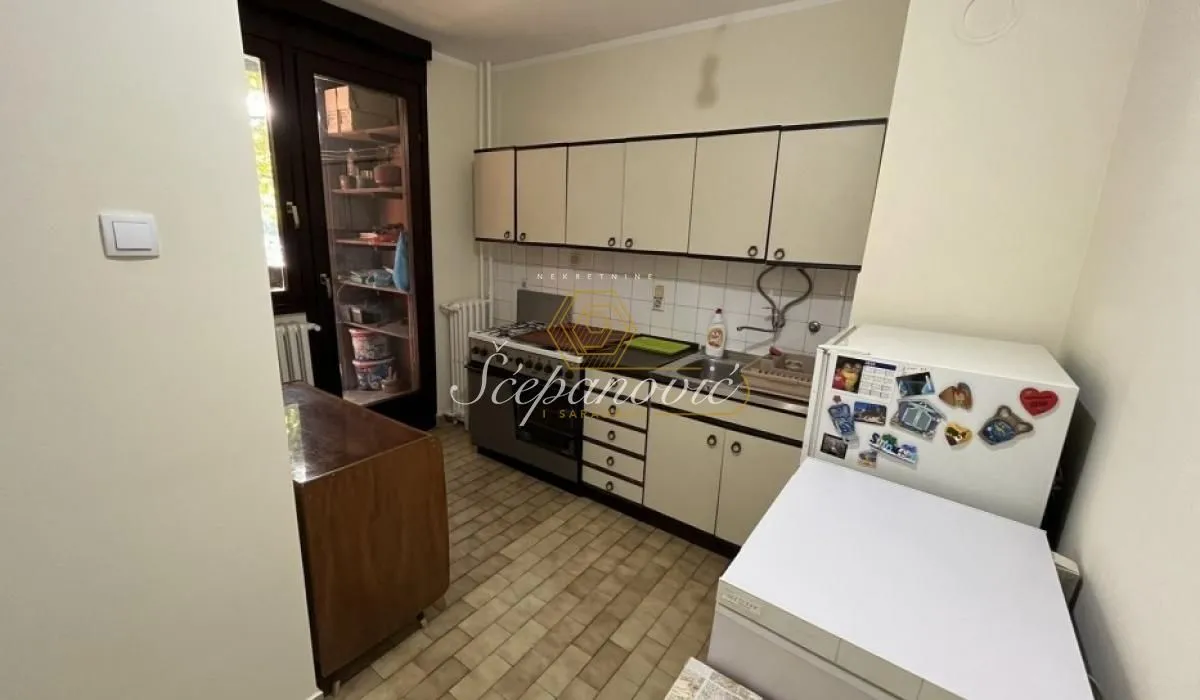 Sale, apartment, 75m², Bulevar Oslobodjenja, Novi Sad Sve Podlokacije