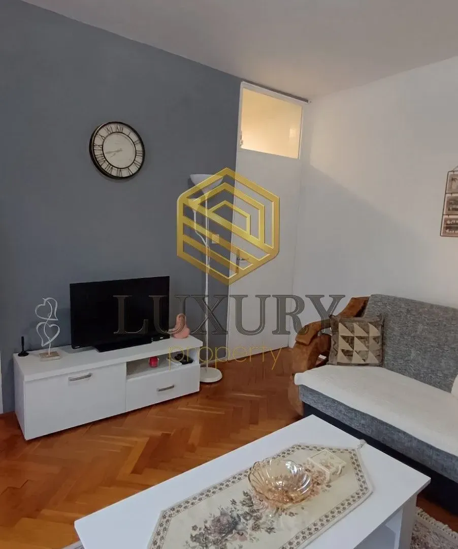 Rent, studio apartment, 25m², Stari Aerodrom, Podgorica