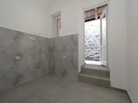 Prodaja, dvosoban stan, 40m², Savski Venac, Beograd - image 5