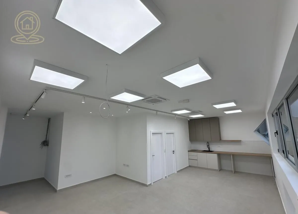 Rent, office space, 95m², Banovo Brdo, Beograd
