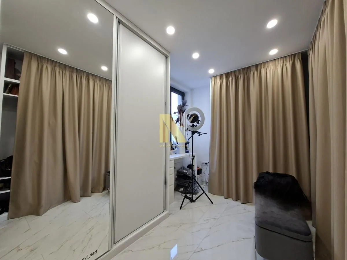 Prodaja, kuća, 230m², Tatarsko brdo, Petrovaradin