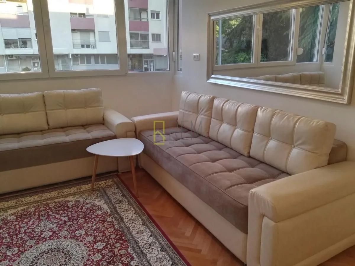 Prodaja, dvosoban stan, 65m², Centar, Podgorica