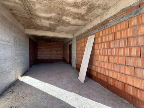 Sale, two bedroom apartment, 75m², Zabjelo, Podgorica - image 2