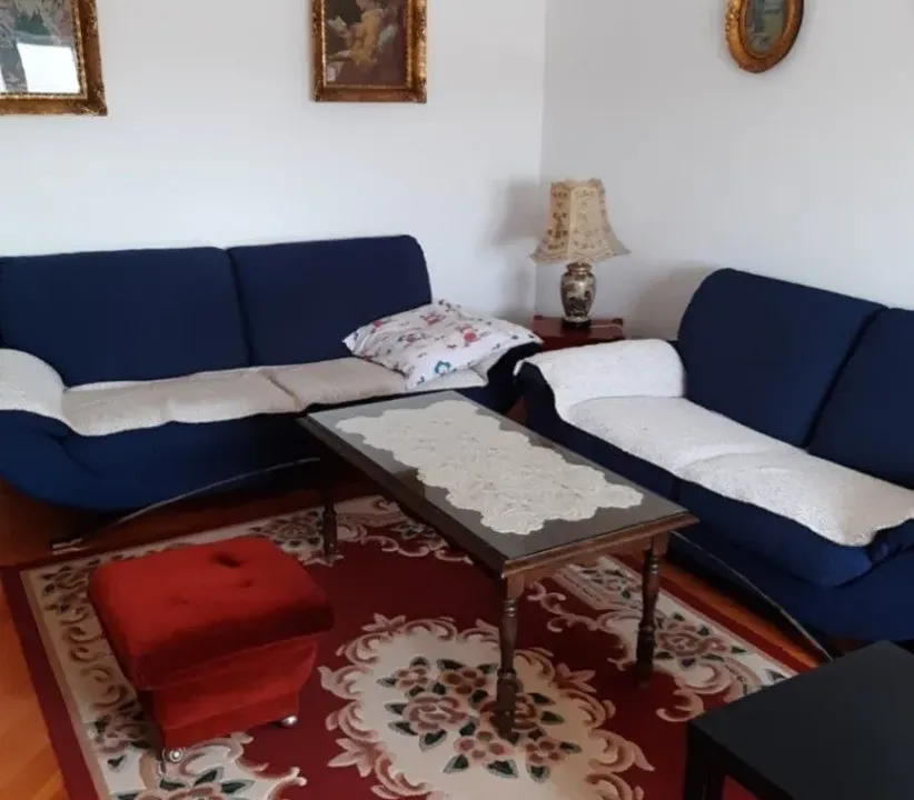 Izdavanje, dvosoban stan, 75m², Zabjelo, Podgorica