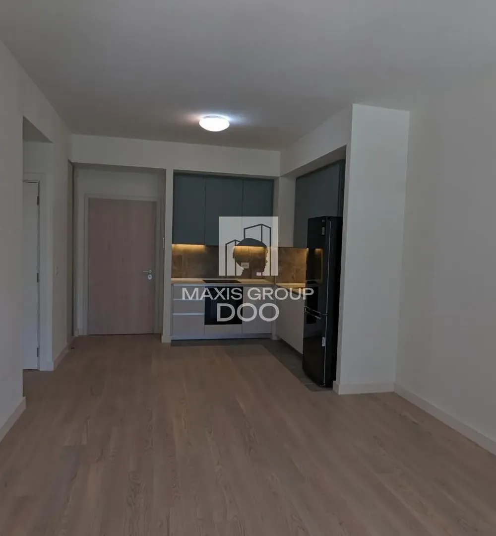 Izdavanje, dvosoban stan, 54m², Savski Venac, Beograd
