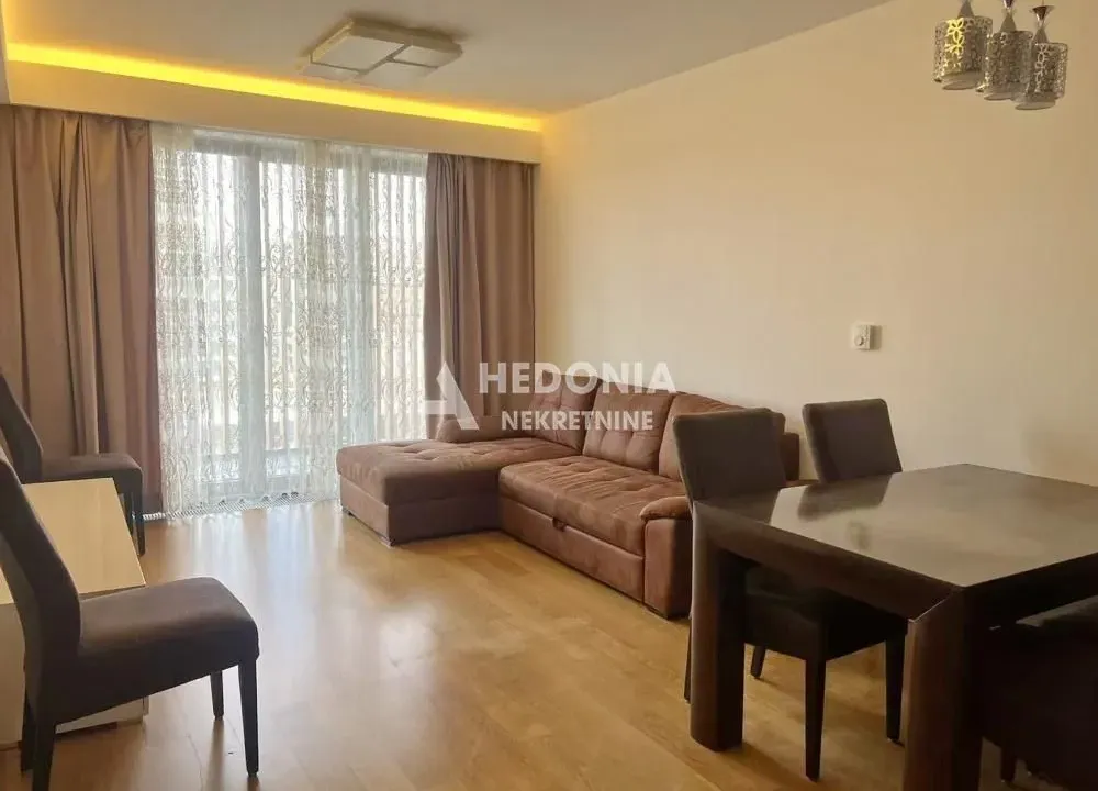 Izdavanje, trosoban stan, 80m², Novi Beograd Blok 65, Novi Beograd Sve Podlokacije