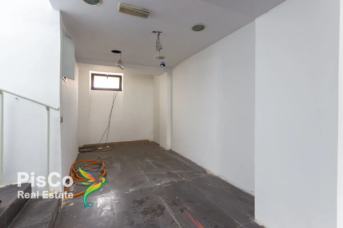 Rent, office space, 212m², Centar, Podgorica