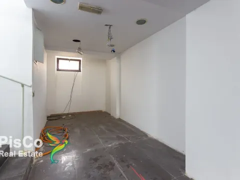 Izdavanje, poslovni prostor, 212m², Centar, Podgorica - image 2