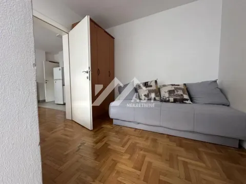 Rent, one bedroom apartment, 34m², Grbavica, Novi Sad Sve Podlokacije - image 4