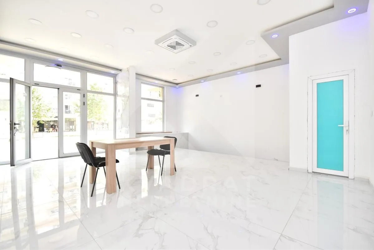 Rent, office space, 116m², Stari Aerodrom, Podgorica