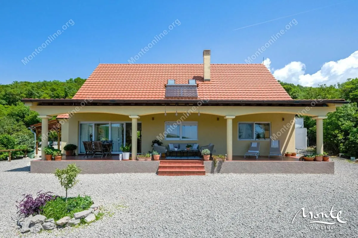Sale, house, 177m², Krimovica, Kotor